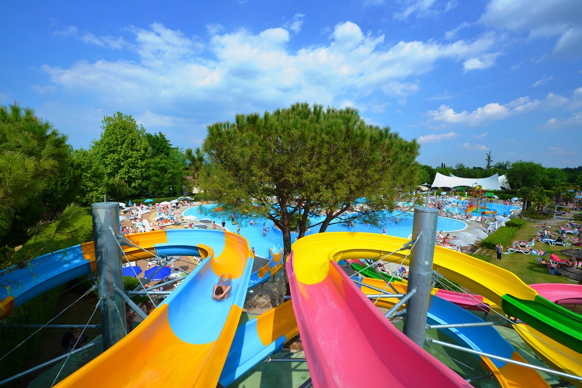 Camping Bella Italia – Poollandschaft mit Rutschen