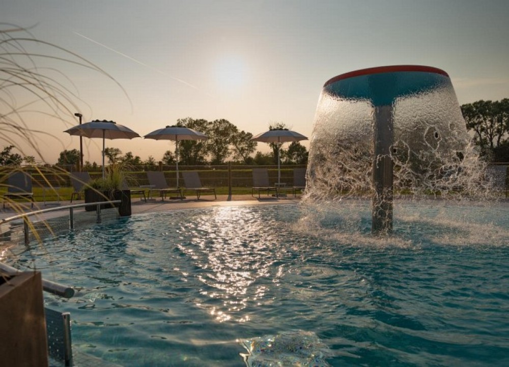 Pool-Marina-Azzurra-Belita.jpg