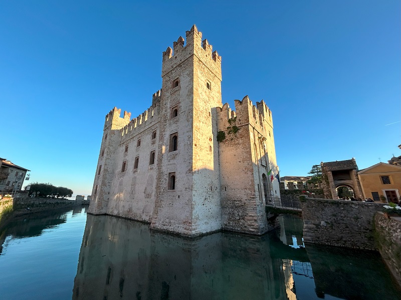 schloss-scaligero-sirmione-gardasee.jpg