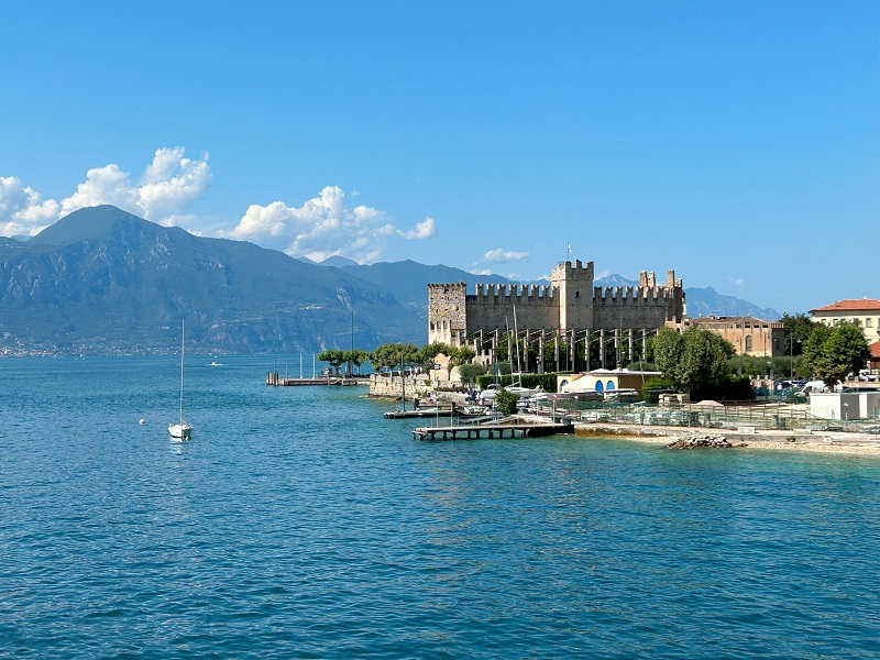 schloss-scaligero-torri-del-benaco-gardasee.jpg