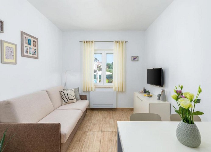 Villa Nina Apartments Zweizimmer-Wohnung mit Balkon 2+2