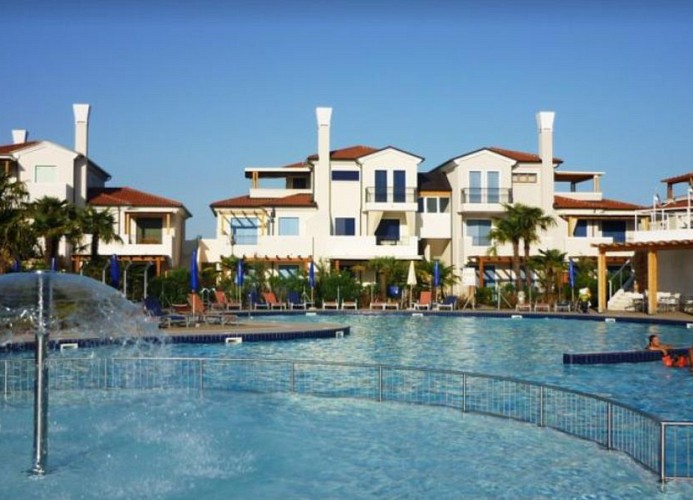 Villaggio A Mare-Vierzimmer-Maisonette-Wohnung Quadri 623 LIR8