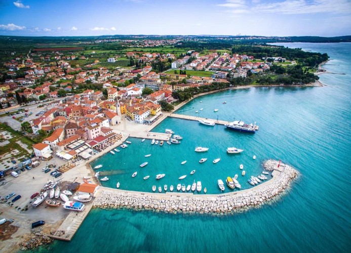 Villa Nina Apartments Dreizimmer-Wohnung mit Balkon und Meerblick 4+2