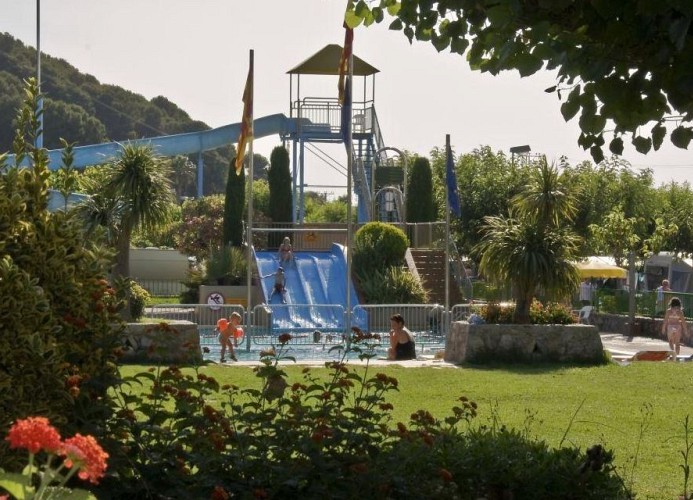 Camping Castell Montgri Mobilehome Happy Comfort 