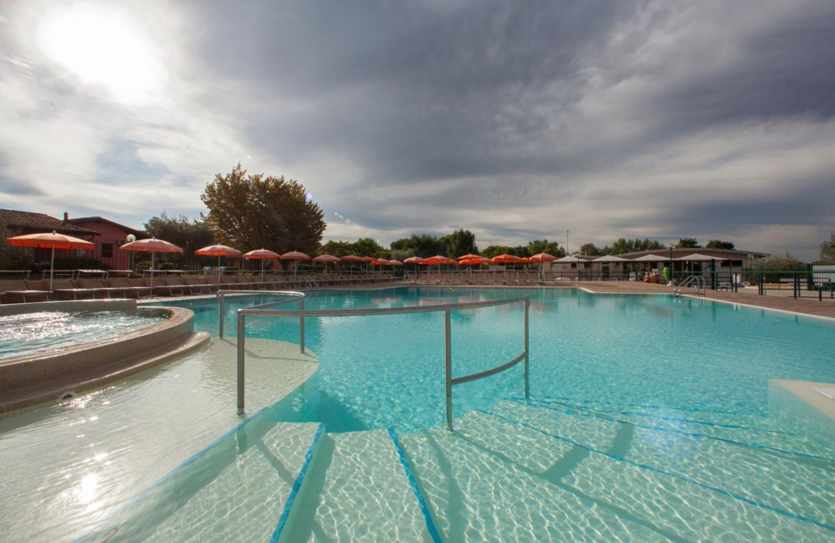 Ferienpark Garda Village Maxicaravan Prestige 
