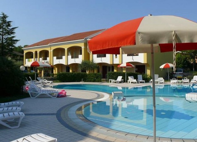 Residenz Borgo dell 'Ulivo Fünfzimmer-Reihenhaus Tipo E