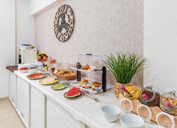 Villa Nina Apartments Superior Dreizimmer-Wohnung mit Meerblick 4*