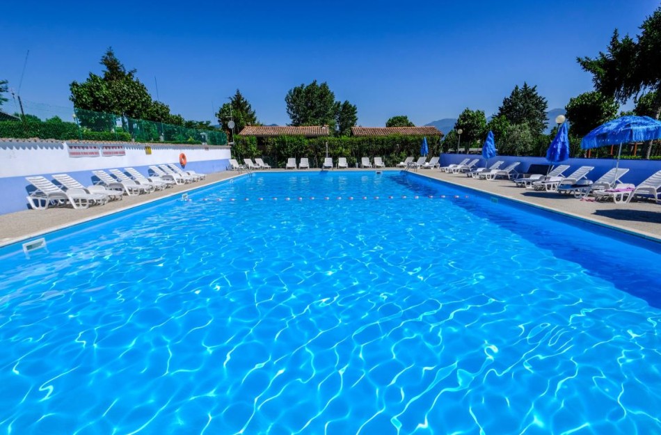 Camping Iris Park Zelt Family Tenda