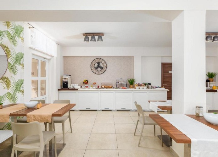 Villa Nina Apartments Superior Zweizimmer-Wohnung mit Terrasse 4*