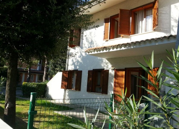 Villa Mery Dreizimmer-Wohnung Tipo C1S 1. Stock