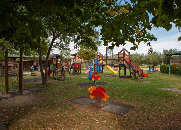 Ferienpark Garda Village Maxicaravan Deluxe 