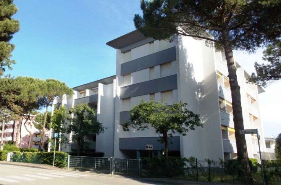 Residenz La Quercia-Dreizimmerwohnung C6*+ mit seitlichem Meerblick