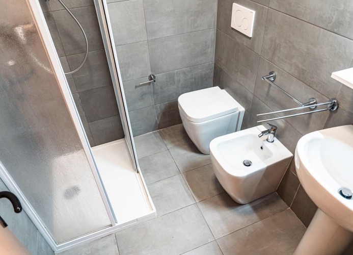 Residenz Luxor-Dreizimmerwohnung C6* mit seitlichem Meerblick