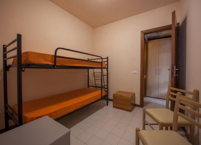 Ferienpark Garda Village Dreizimmer-Bungalow Trilo Comfort 