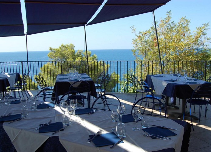 Resort La Francesca Dreizimmer-Wohnung Tipo C mit Meerblick