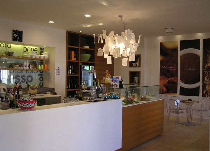 Villaggio A Mare-Vierzimmer-Maisonette-Wohnung Quadri 623 LIR8