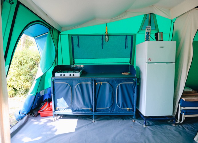 Camping Iris Park Zelt Family Tenda