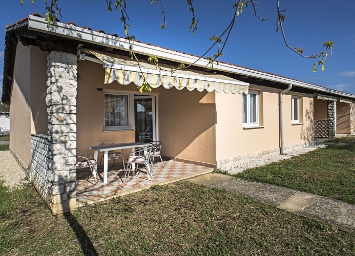 Ferienanlage Bi Village Holiday Home Pool