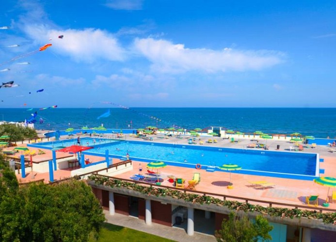 Camping Village Rosapineta Mobilehome Happy Plus 