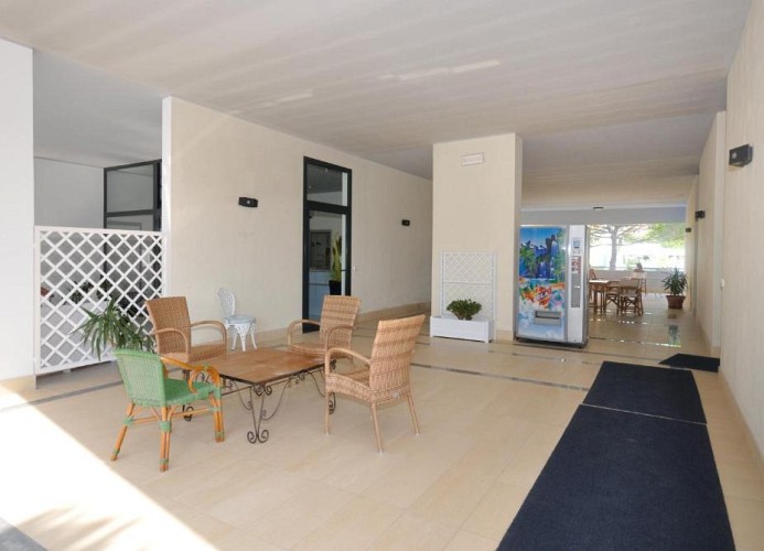 Residenz Luxor-Zweizimmerwohnung B5*+ mit seitlichem Meerblick