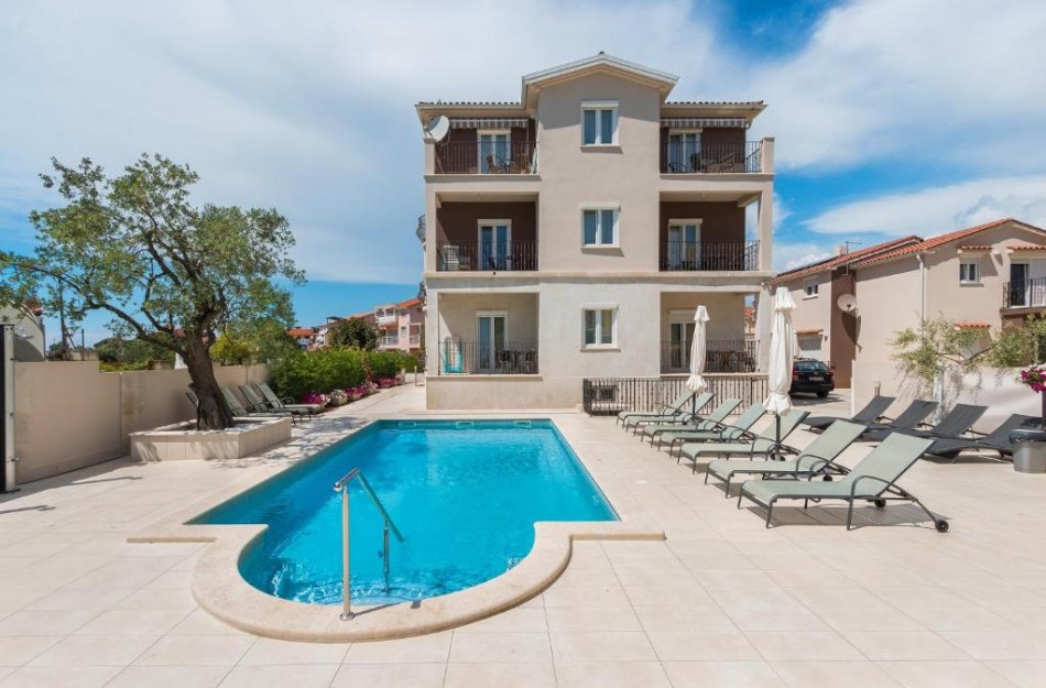 Villa Nina Apartments Superior Familienstudio 4*