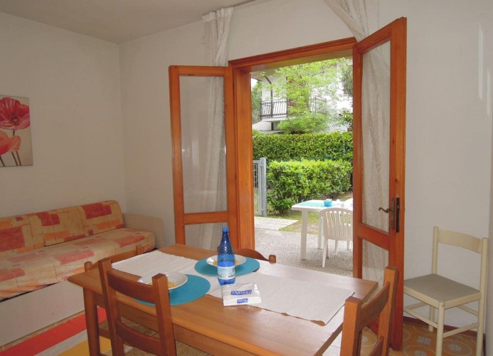 Villa Mery Dreizimmer-Wohnung Tipo C1S Erdgeschoss 