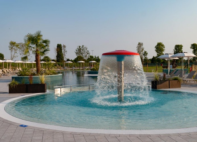 Marina Azzurra Resort Houseboat Garden 