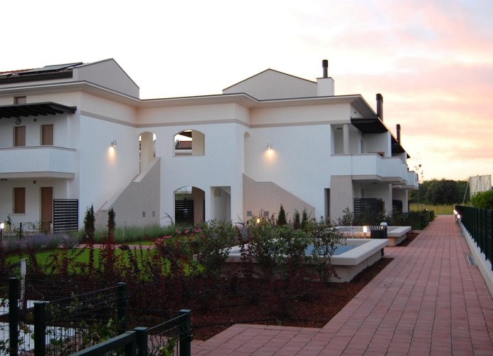 Residenz Evanike Vierzimmer-Wohnung Tipo D2S poolseitig (65/68/70/72/74)