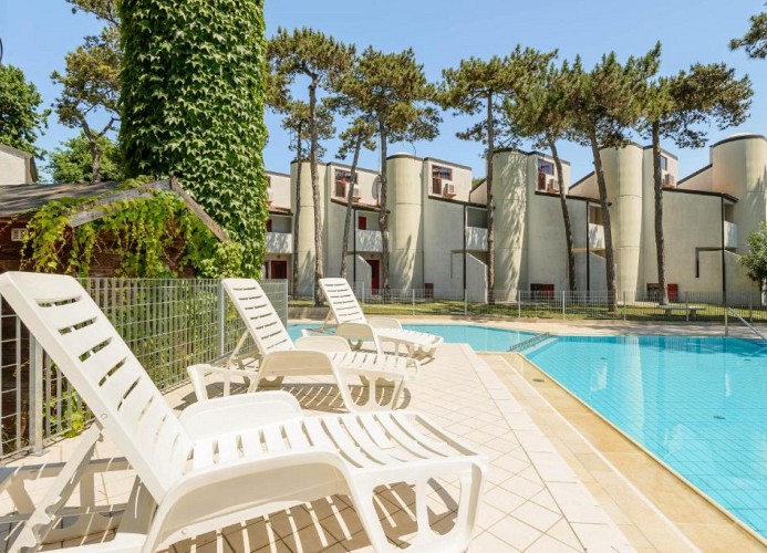 Holiday Village Lignano Vierzimmer-Reihenhaus Typ D-8