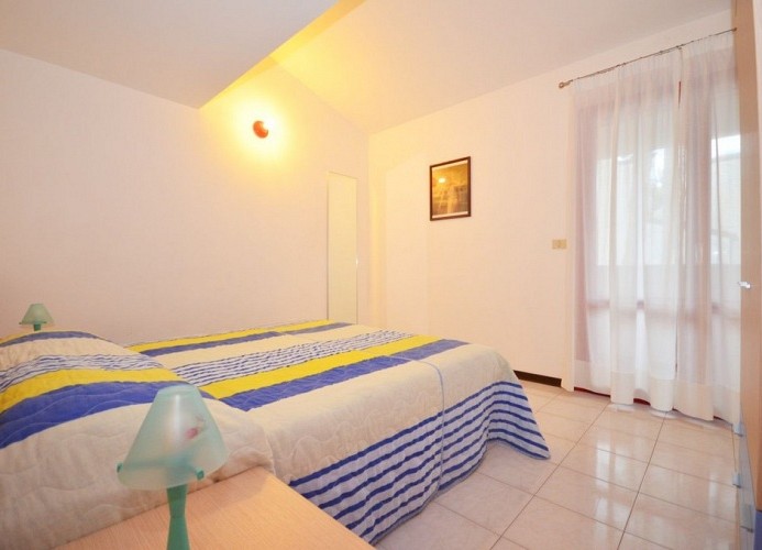 Holiday Village Lignano Vierzimmer-Reihenhaus Typ D-8