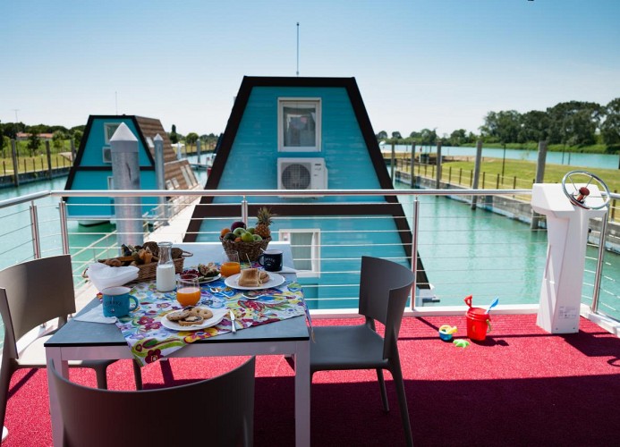 Marina Azzurra Resort Houseboat Lagoon