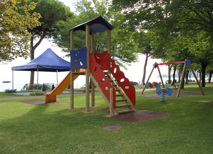 Front Lake Resort Le Corti del Lago Bilo A2