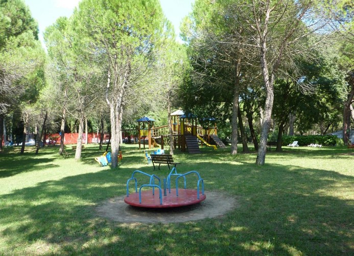 Belvedere Pineta Village Mobilehome Green Holiday