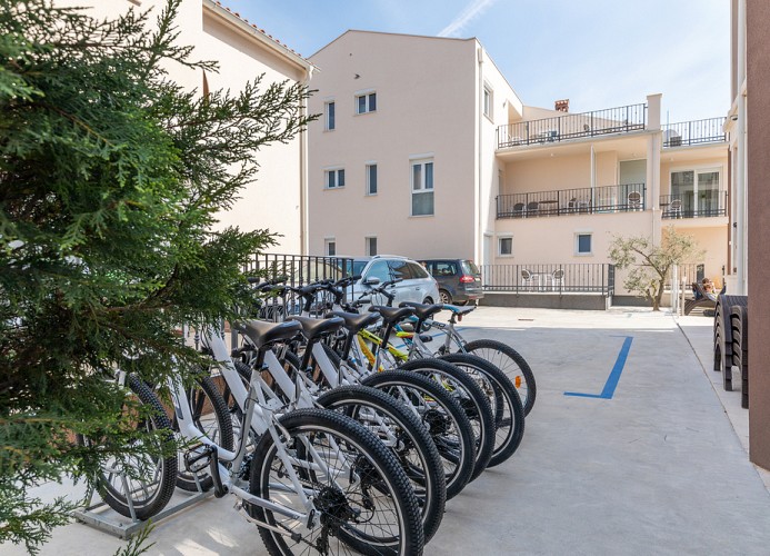 Villa Nina Apartments Superior Zweizimmer-Wohnung mit Terrasse 4*