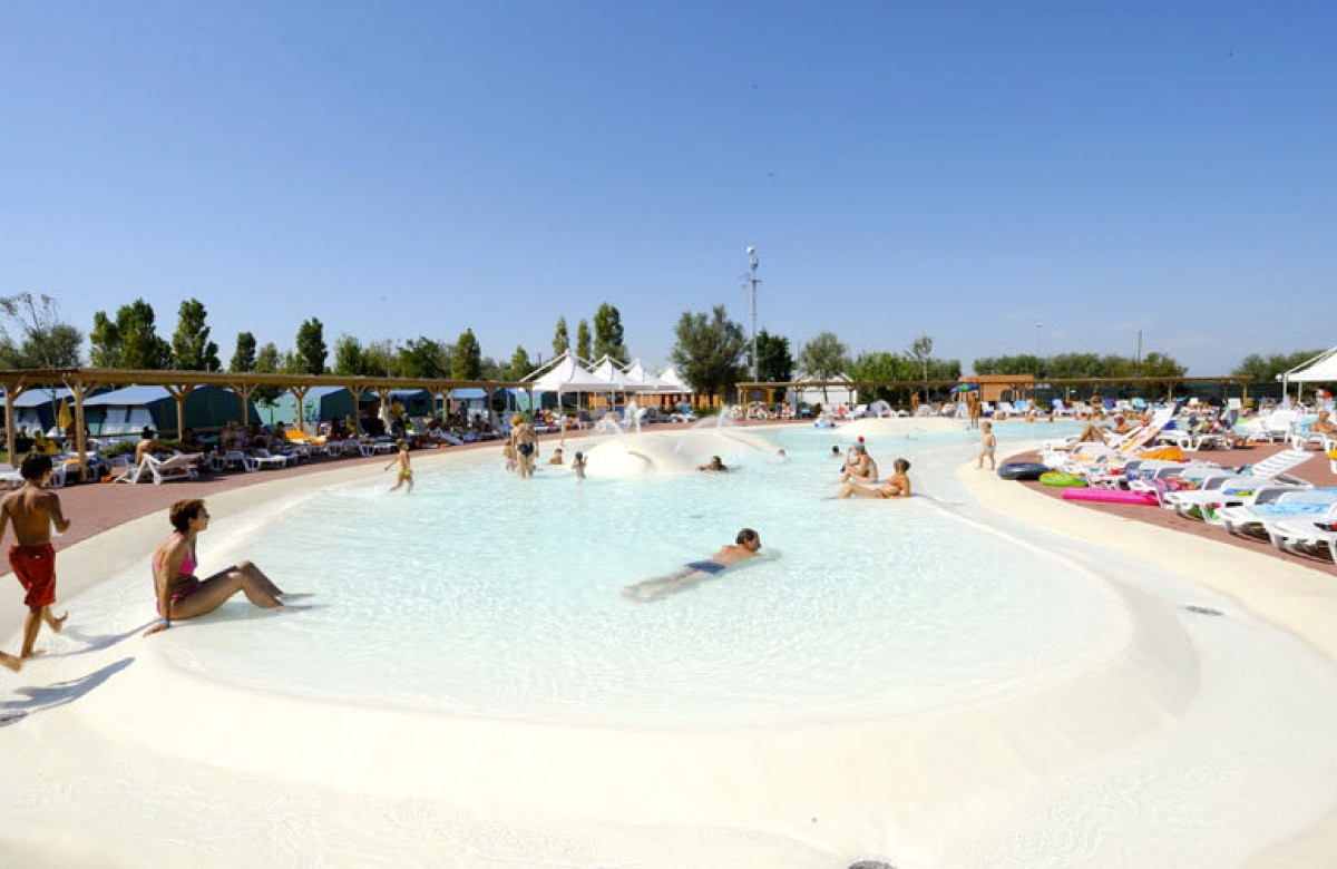 Barricata Holiday Village Mobilehome Bellagio Small