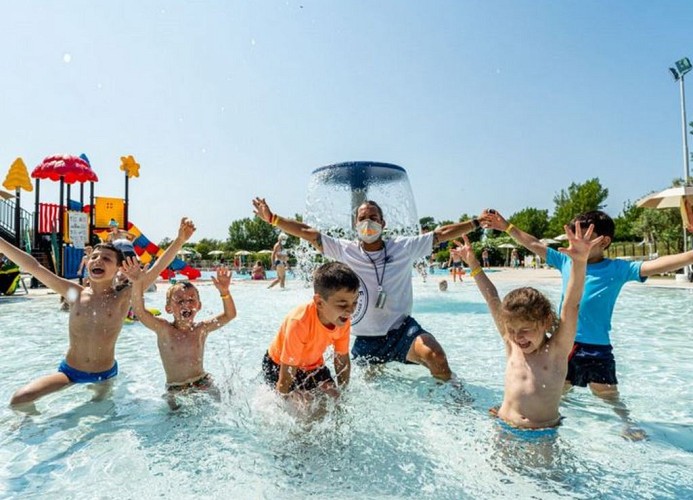 Feriendorf Vigna sul Mar Lodge Superior Family