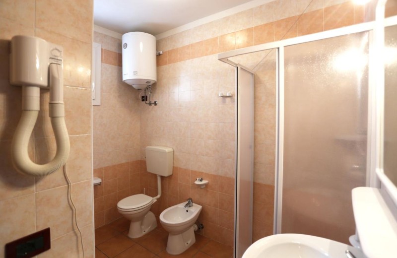 Residenz Le Farnie Zweizimmer-Reiehnhaus Villetta Bilo 