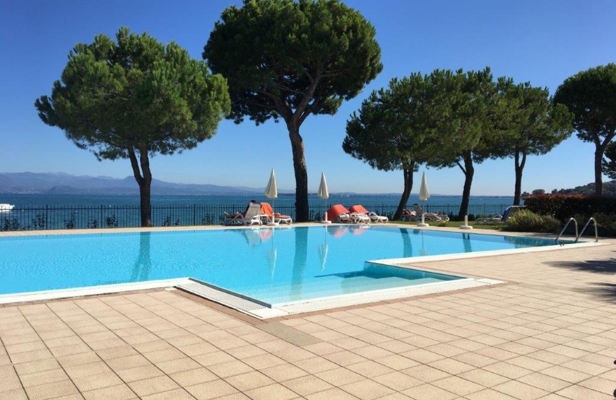 Pool-Gardasee
