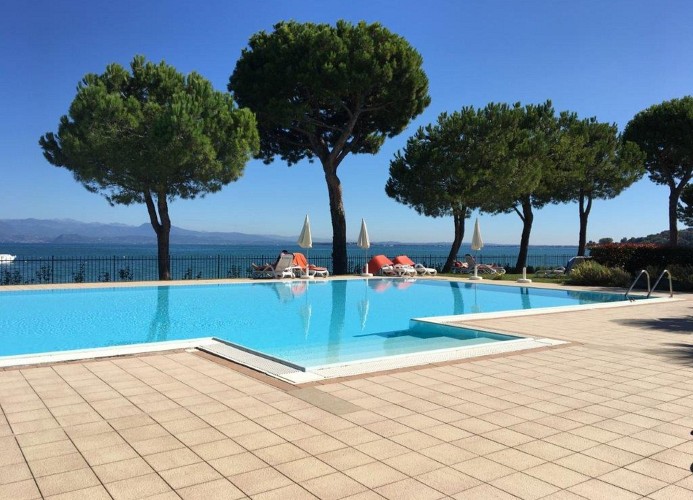 Pool-Gardasee