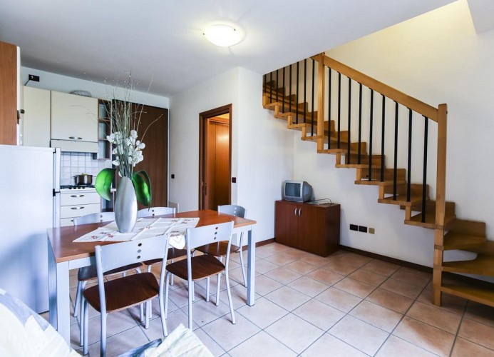 Residenz Ginepri Dreizimmer-Reihenhaus Villetta Trilo C6 