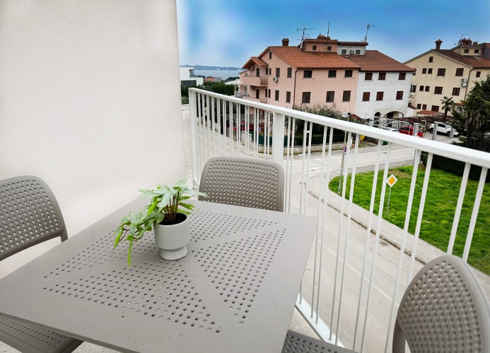 Villa Nina Apartments Superior Dreizimmer-Wohnung mit Meerblick 4*