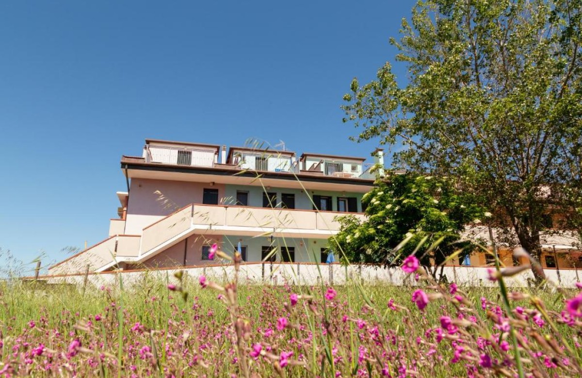 Residenz Arcobaleno Zweizimmer-Wohnung Ostrica