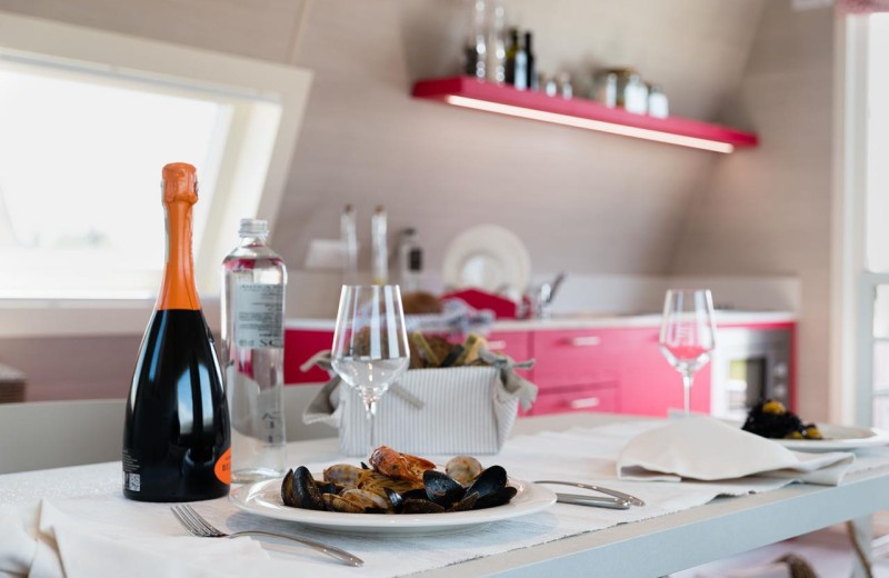 Marina Azzurra Resort Houseboat Garden 