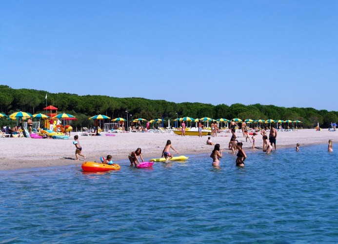 Villaggio Camping Thurium Mobilehome Happy Easy