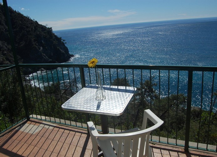 Resort La Francesca Zweizimmer-Wohnung Tipo B mit Meerblick