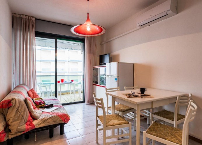 Residenz Luxor-Dreizimmerwohnung C6* mit seitlichem Meerblick