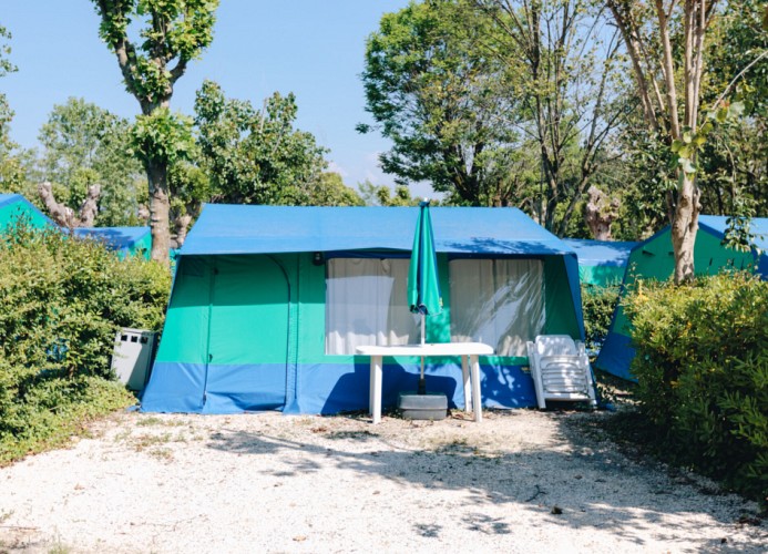 Camping Iris Park Zelt Family Tenda