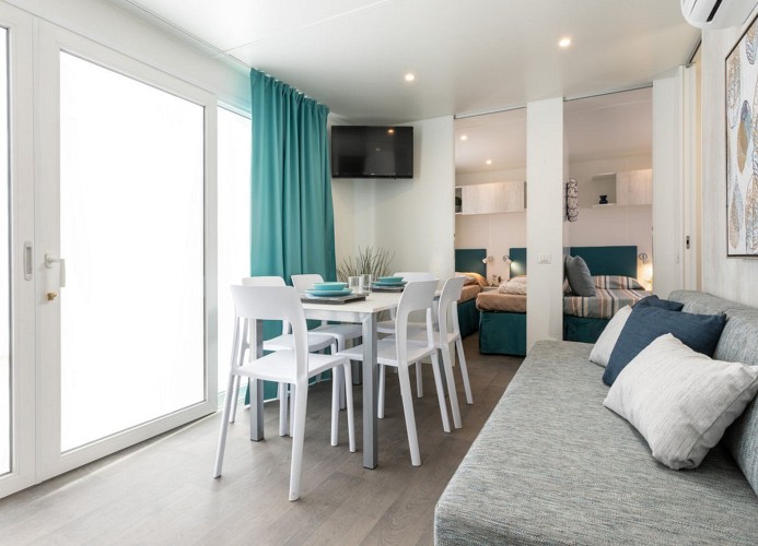 Ferienpark Garda Village Maxicaravan Deluxe 