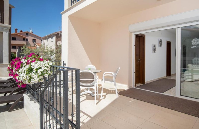 Villa Nina Apartments Zweizimmer-Wohnung 2+2