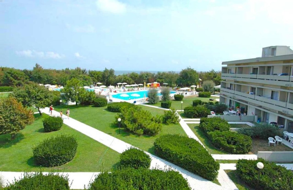 Ferienanlage Isaresidence Studio mit Pool/Meersicht 